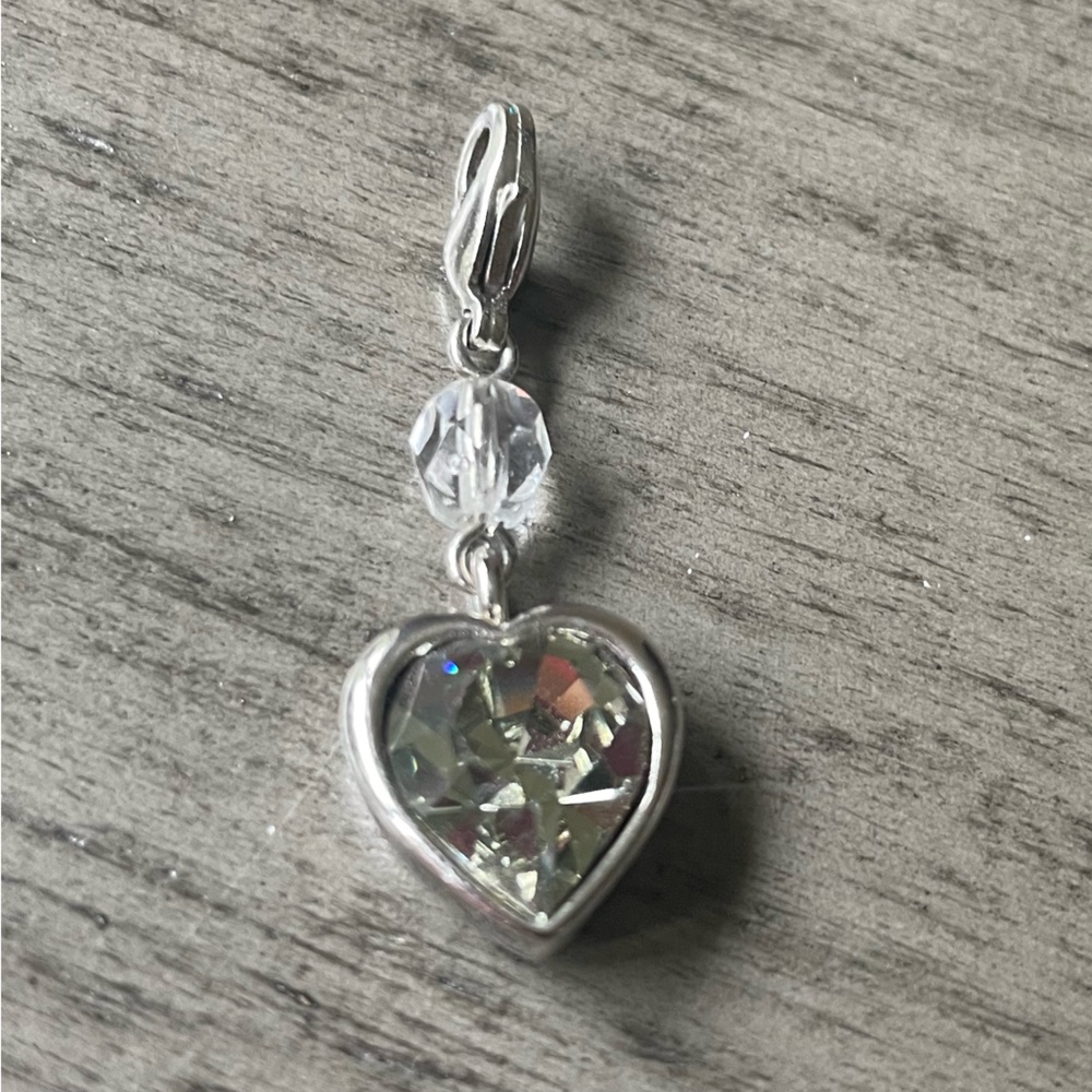 Sabika Heart Pendant